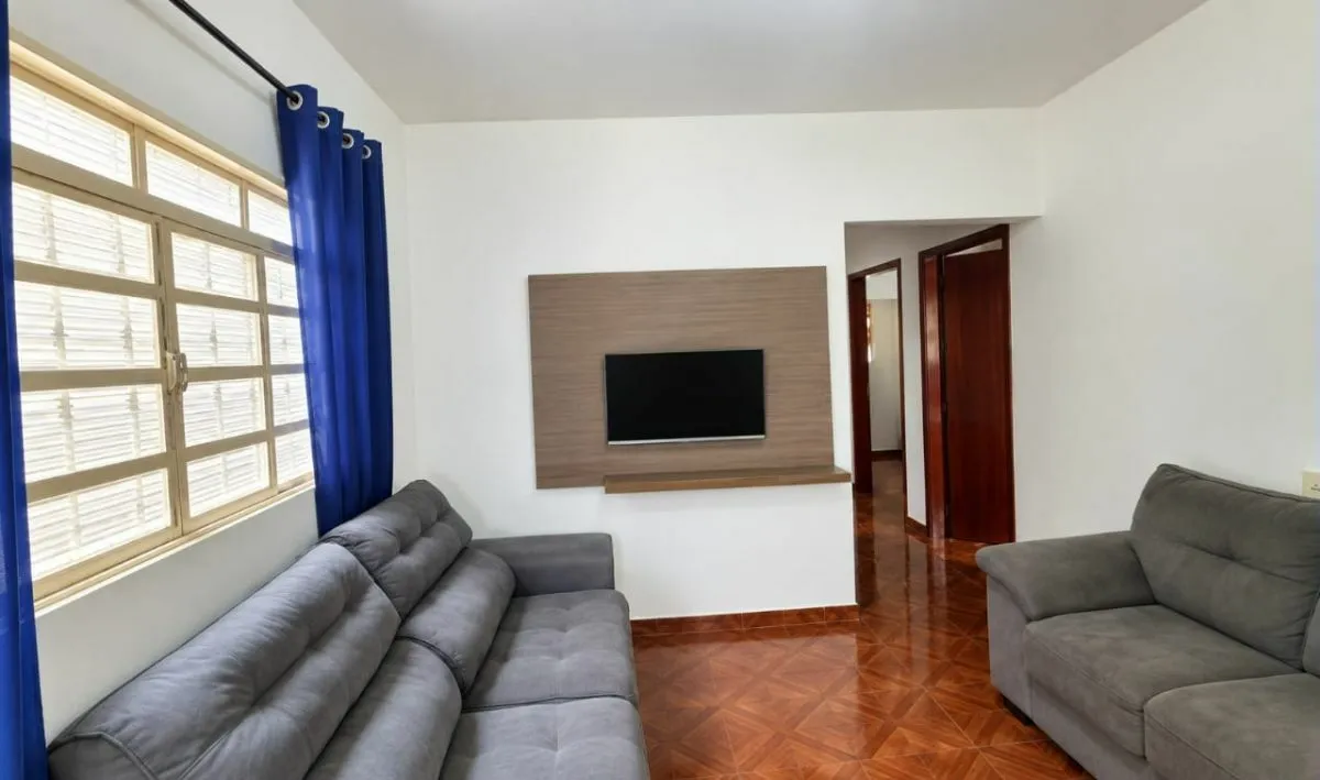 Imagem Vende-se uma casa com 3 dormitório no Bairro saciloto 1 na cidade de Artur Nogueira !