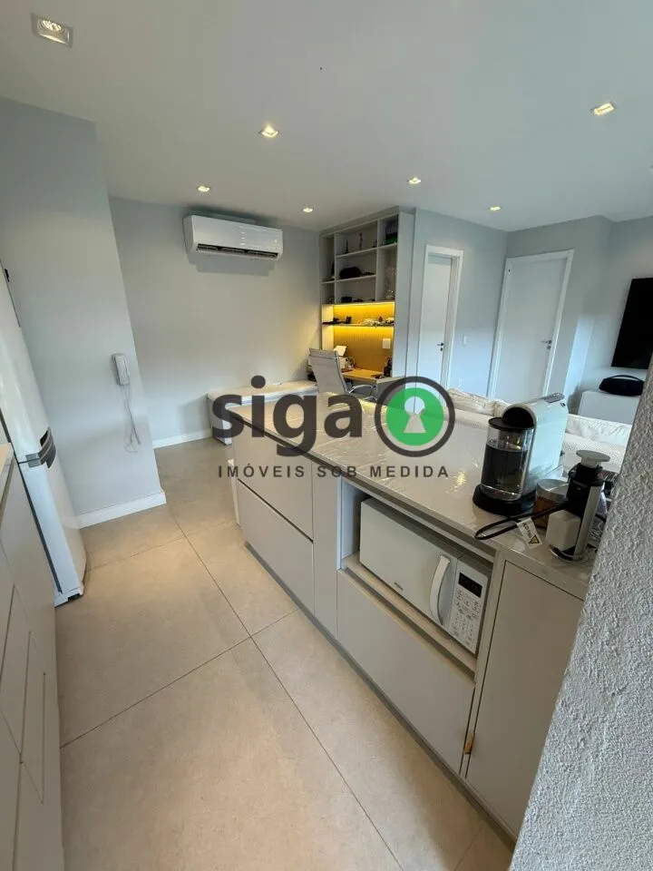 Imagem Apartamento em Moema para venda com 1 suíte, living ampliado, 1 vaga- Porteira fechada