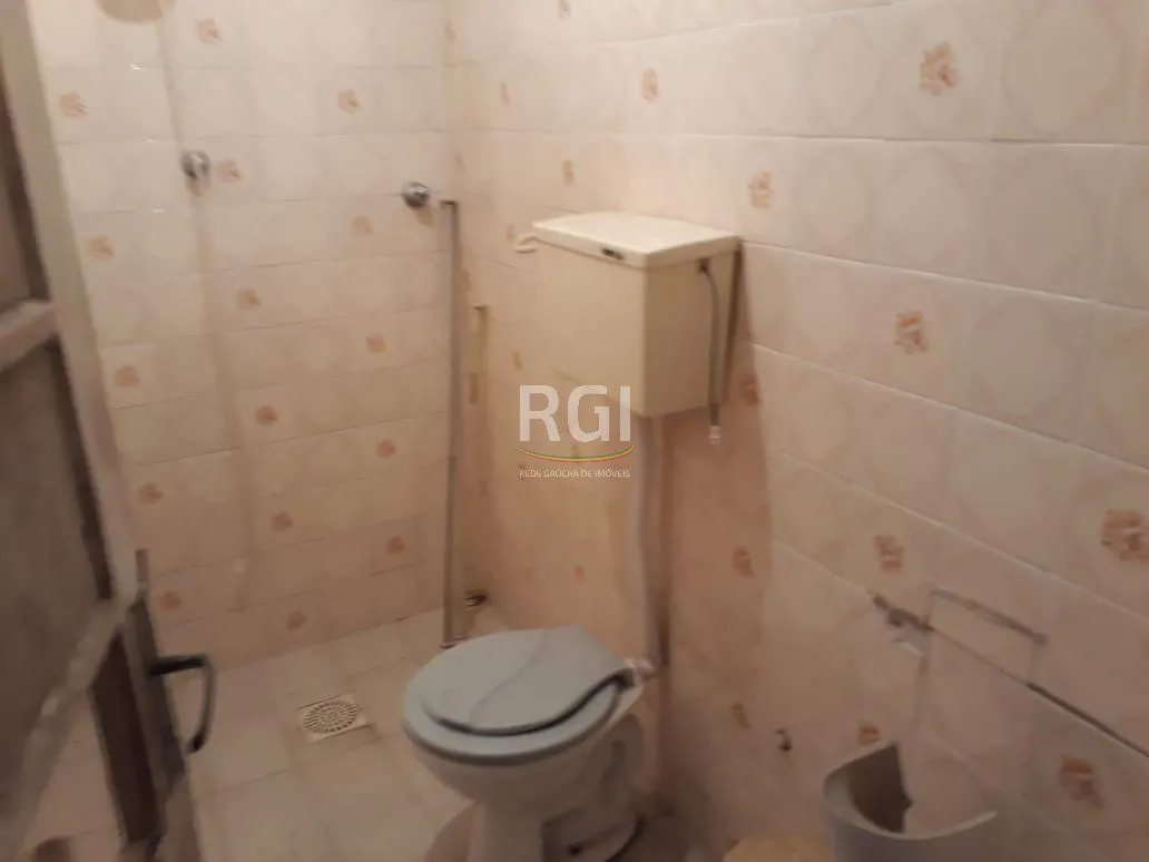 Imagem Casa para Venda - 415.8m², 5 dormitórios, 3 vagas - Menino Deus