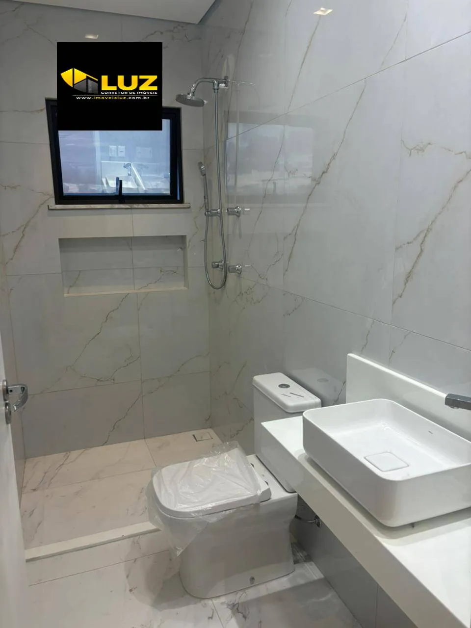 Imagem Casa Dúplex na Cidade Alpha no Terras Alphaville II