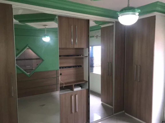 Imagem CASAL IMÓVEIS VENDE CASA 4/4 - 2 SUÍTES - 2 VGS