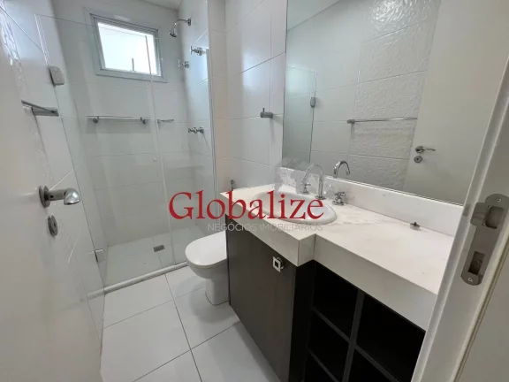 Imagem Apartamento à Venda com 2 Dormitórios e 1 Vaga no Bairro da Ponta da Praia em Santos por R$ 1.575.000,00