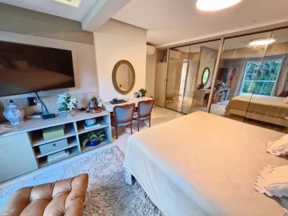 Imagem A 5ª Avenida Imóveis selecionou esse apartamento cheio de charme no Horto Florestal, localizado na Avenida santa Luzia: 4 Suítes com 235,00m²