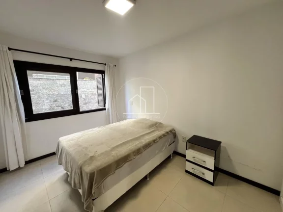 Imagem Casa / Sobrado para Venda em Florianópolis / SC no bairro São João do Rio Vermelho