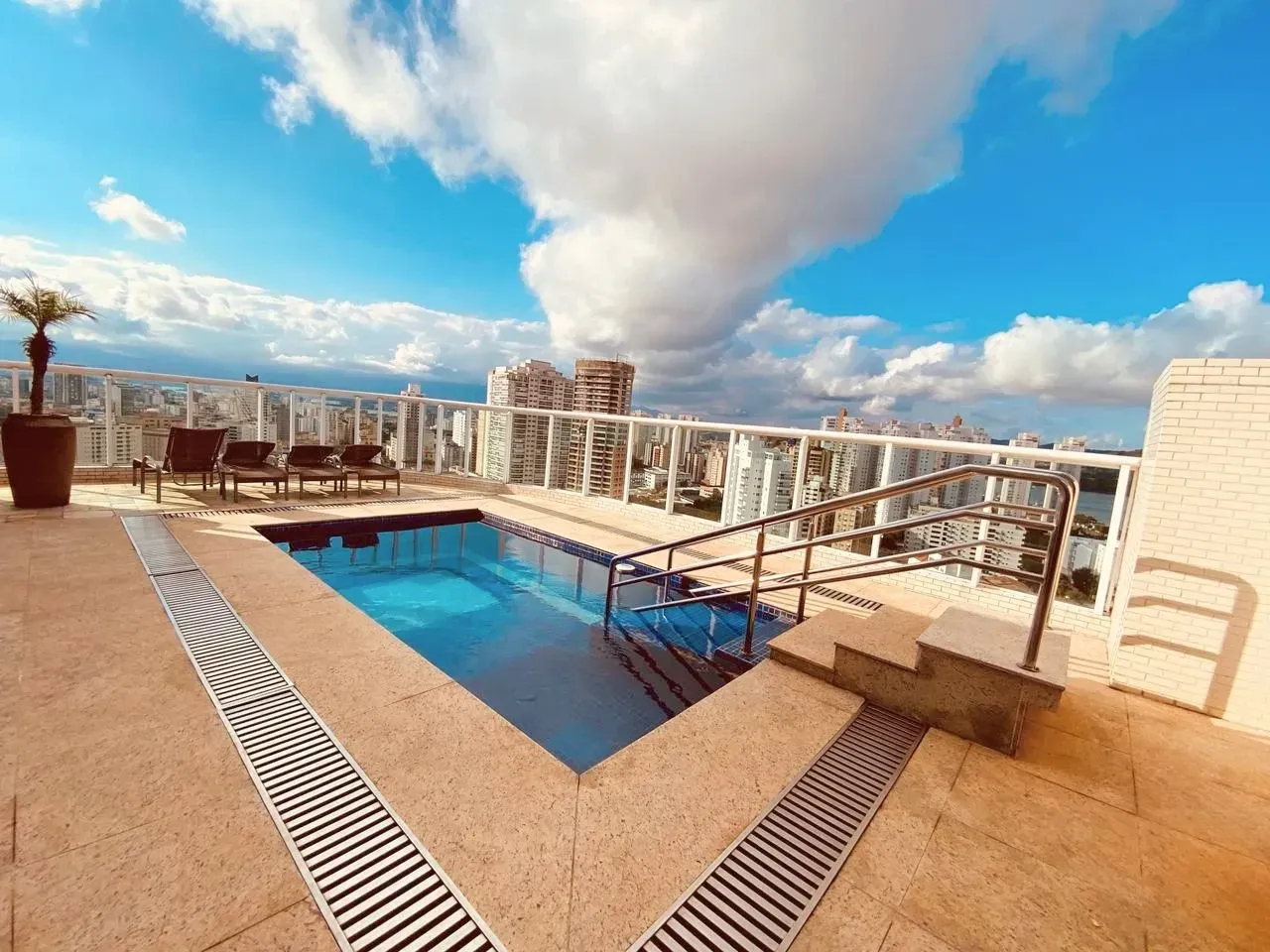 Imagem Apartamento com 4 Quartos à Venda, 186 m² em Ponta da Praia - Santos