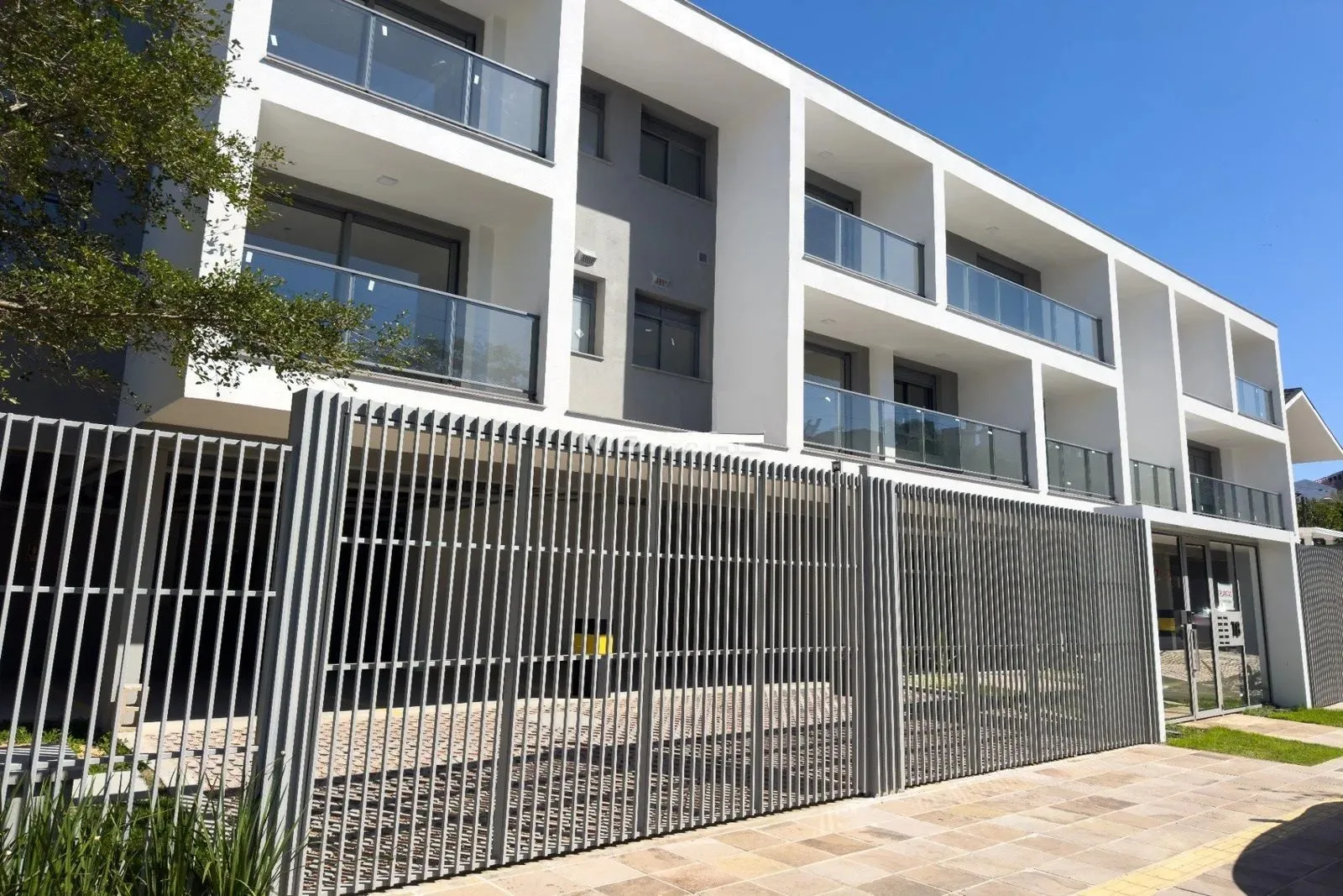 Imagem MÁFFER IMÓVEIS ALUGA - APARTAMENTO NOVO 2 DORMITÓRIOS COM SUÍTE E 2 VAGAS Rua João Beiruti - Bairro Chácara das Pedras | Porto Alegre/RS