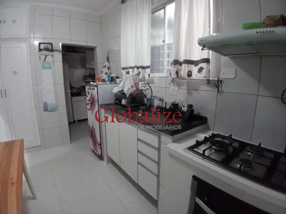 Imagem Casa em Vila à venda com 2 quartos, 2 banheiros, churrasqueira na Vila Mathias em Santos por R$426.000,00
