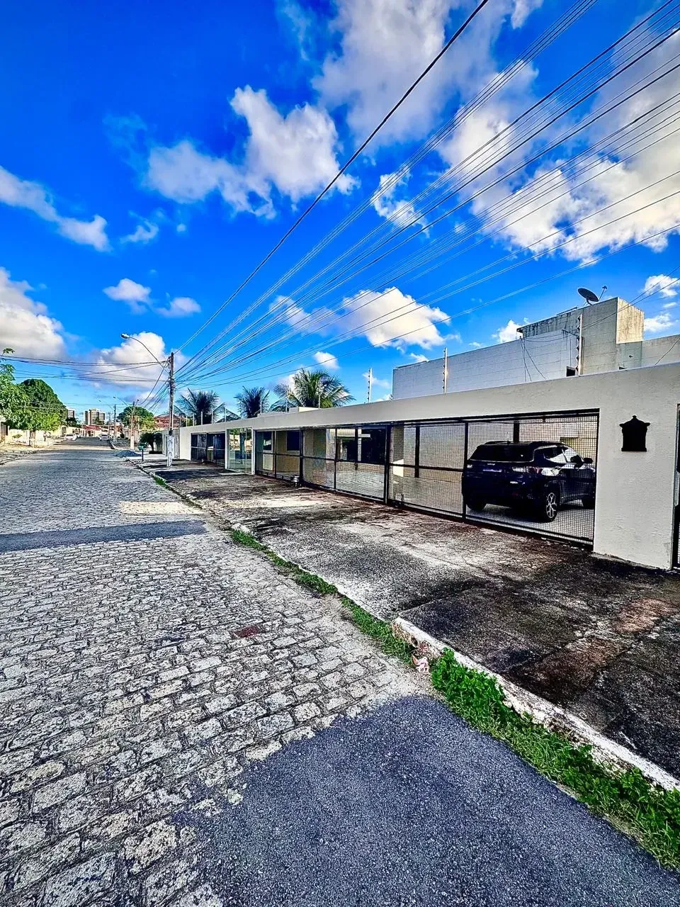Imagem Casa de Condomínio com 4 Quartos à Venda, 179 metros em Barro Duro - Maceió