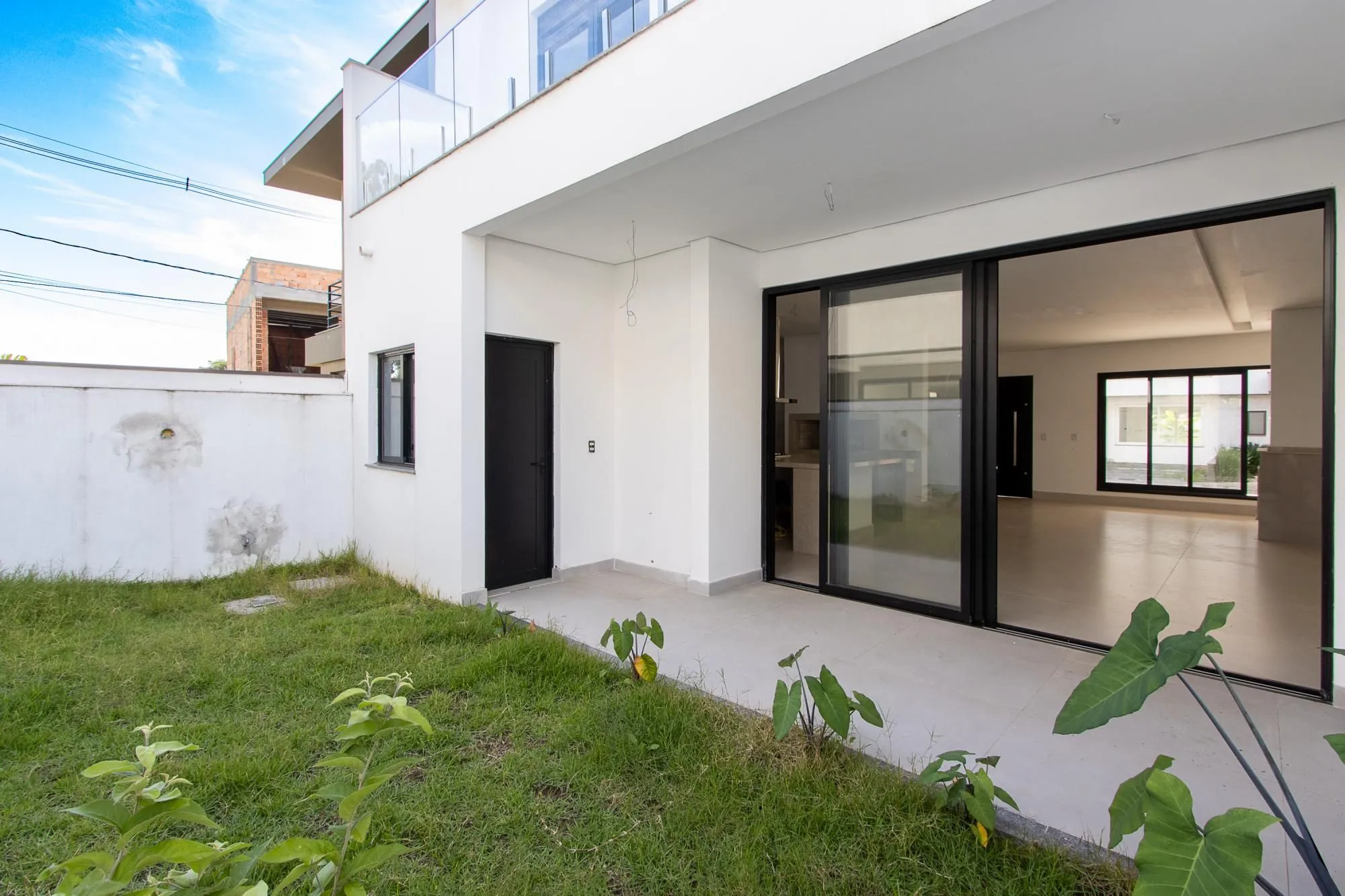 Imagem Casa de condomínio, 3 dormitórios, 3 suítes.