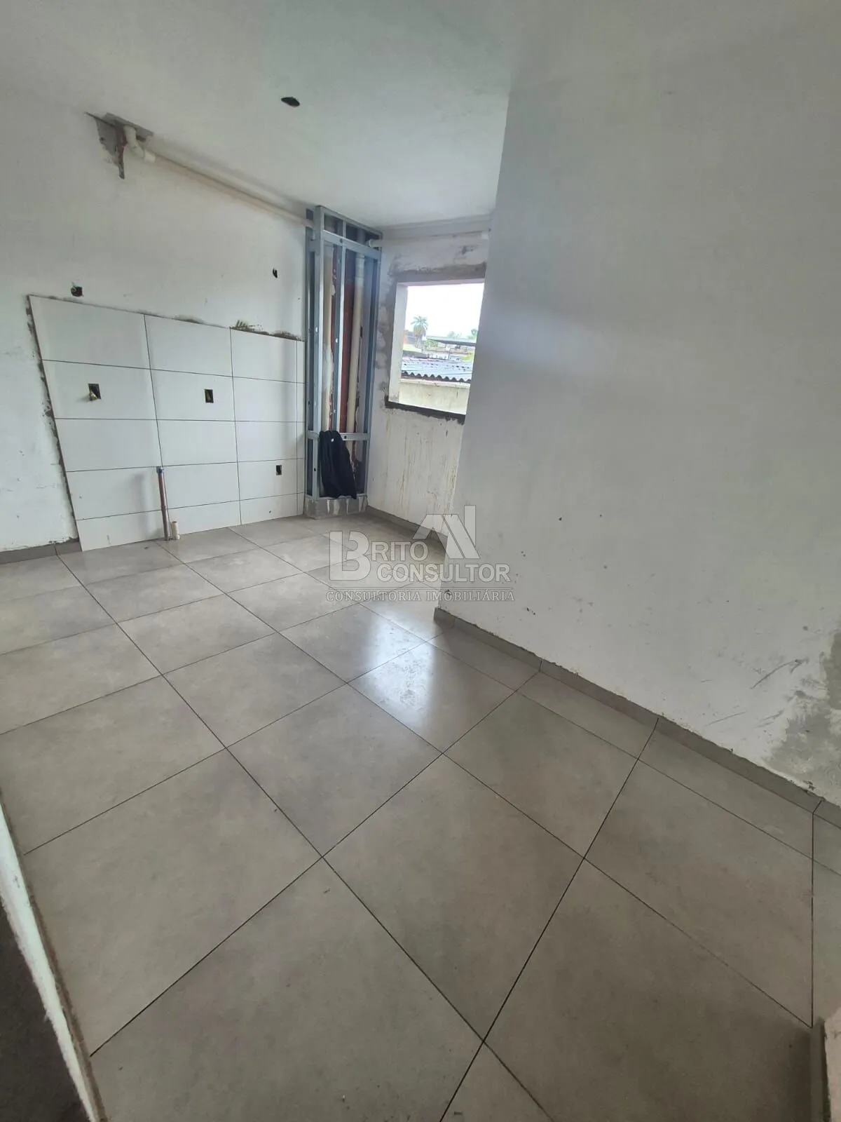 Imagem Apartamento 2 Quartos à Venda no Mutondo | 45,95m² | Varanda | Vaga | São Gonçalo/RJ.