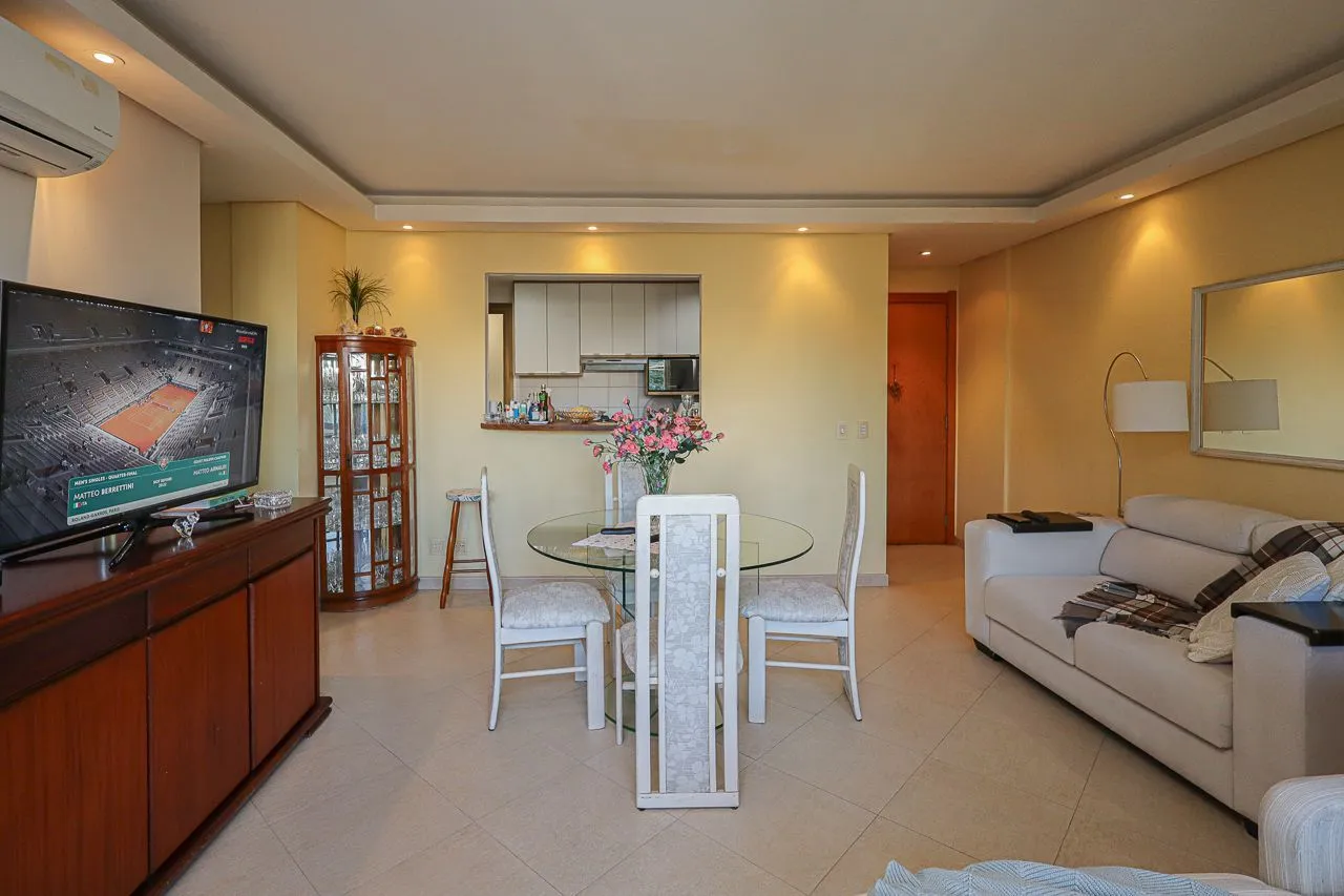 Imagem Apartamento 03 quartos de frente com sacada e com garagem