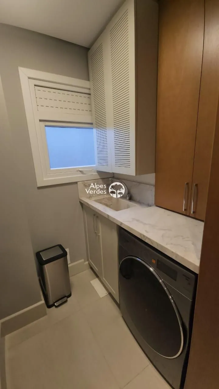 Imagem Vende-se apartamento mobiliado em Gramado a 5 minutos da Rua Coberta