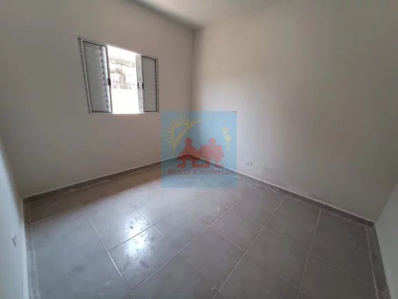 Imagem Casa a 900 metros da Praia de Itanhaém com espaço para piscina