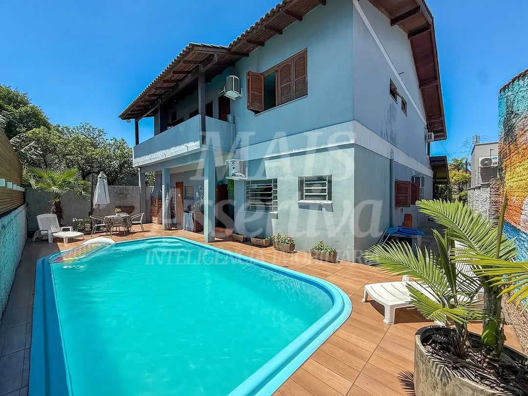 Imagem Casa mobiliada para locação em Estância Velha de 4 dormitórios - 250m²