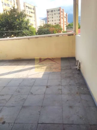 Imagem Oportunidade em Realengo: Casa Espaçosa na Rua Doze!