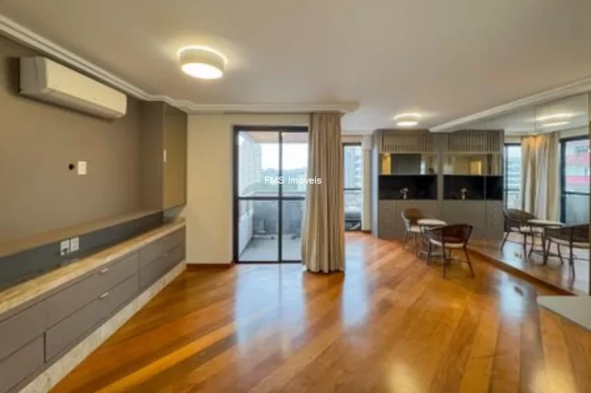 Imagem Apartamento à venda ou locação na Vila Mariana com 3 quartos sendo 1 suíte, 2 banheiros, 3 vagas, 116m²