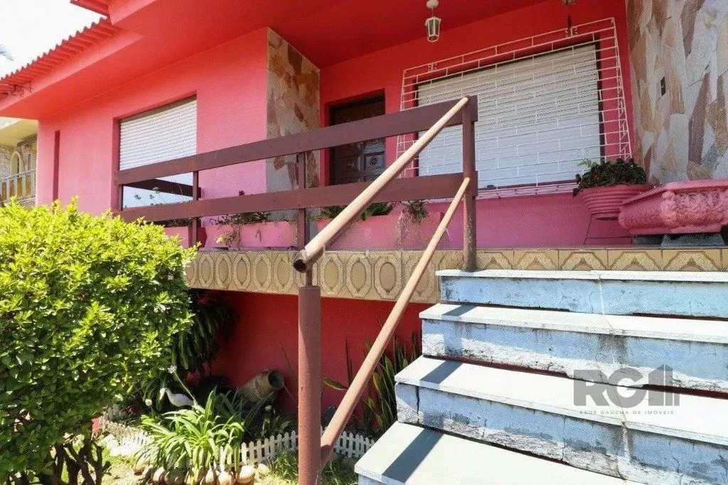 Imagem Casa com 3 dormitórios no bairro Cristo Redentor