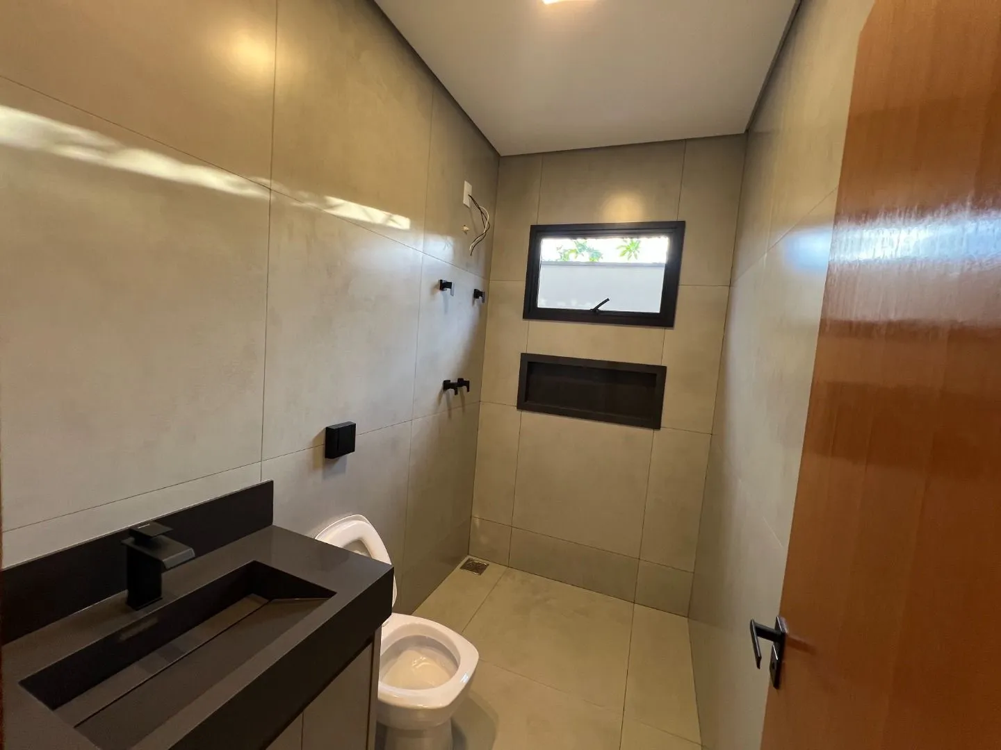 Imagem Casa com 3 dormitórios à venda, 112 m² por R$ 590.000,00 - Jardim Vitória - Patos de Minas/MG