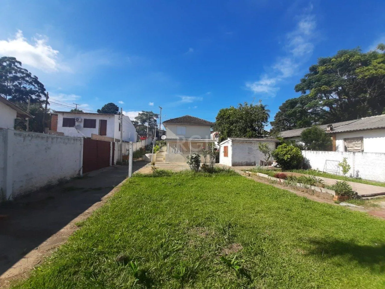 Imagem Casa para Venda - 495m², 2 dormitórios, sendo 1 suites, 4 vagas - Belém Velho, Porto Alegre
