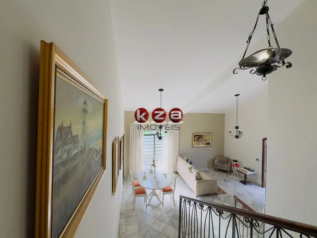 Imagem Casa à venda em Valinhos-SP, Jardim Santo Antônio! 3 quartos, 1 suíte, 2 salas, 3 banheiros, 2 vagas, 211m².