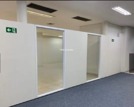Imagem Loja com 576m² no Butantã.
