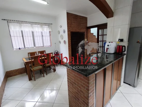 Imagem Sobrado MARAVILHOSO com 3 dormitórios sendo 2 suítes no bairro do Marapé em Santos por R$.1.280.000,00
