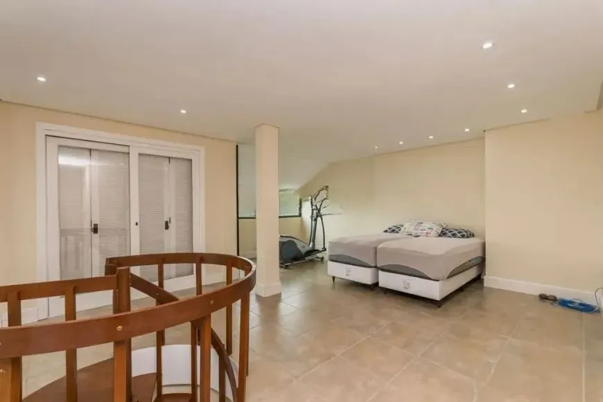 Imagem Cobertura com 3 dormitórios, suíte e 2 vagas.