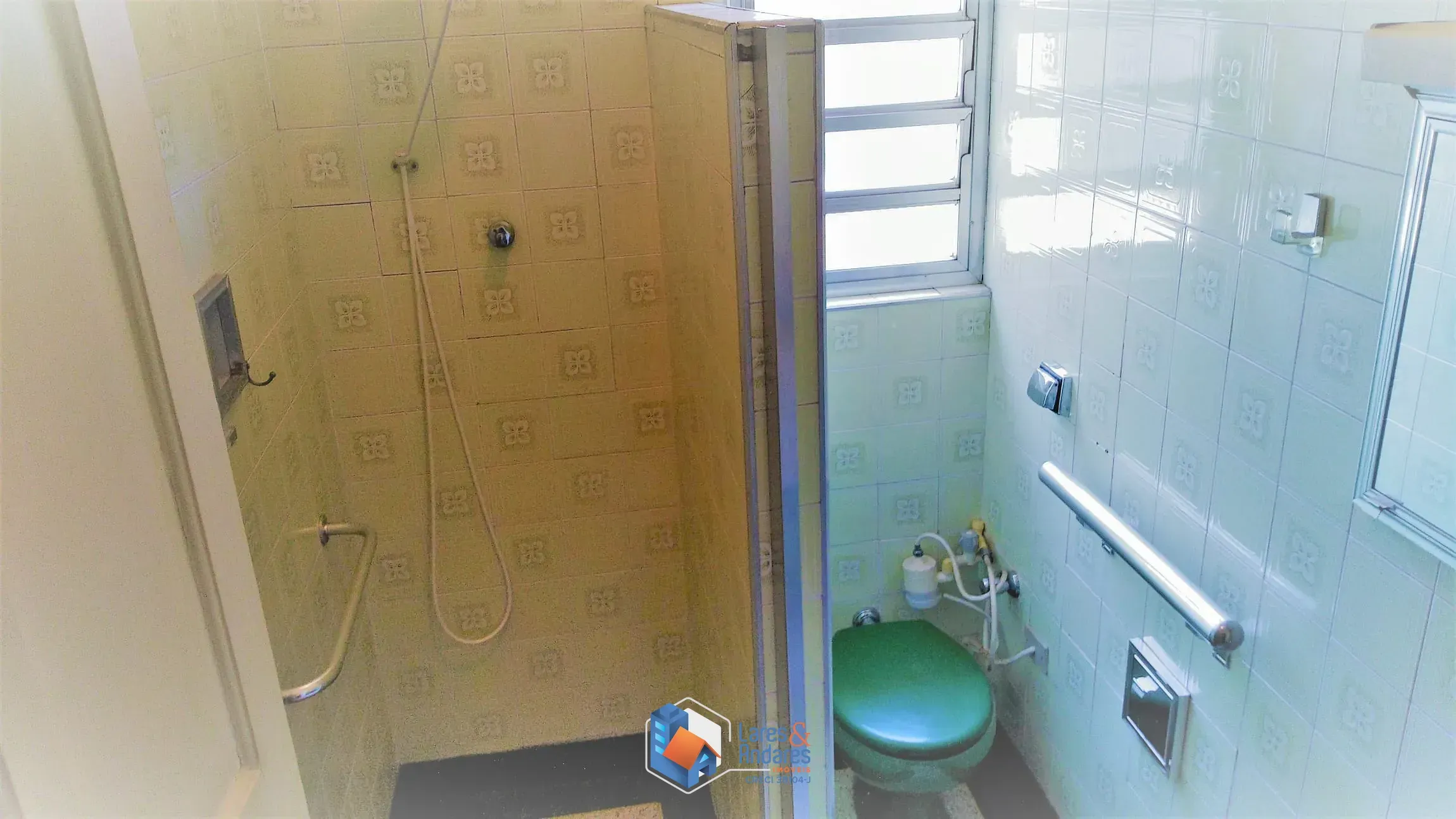 Imagem Sobrado à venda, com 360m de terreno na Casa Verde, com 4 dorm. 1 suíte, 2 salas, amplo terraço com salão de festas e 4 vgs de garagem. Oportunidade!