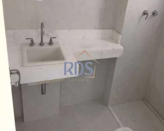 Imagem Vende apartamento de 192m² no Campo Belo prédio novo