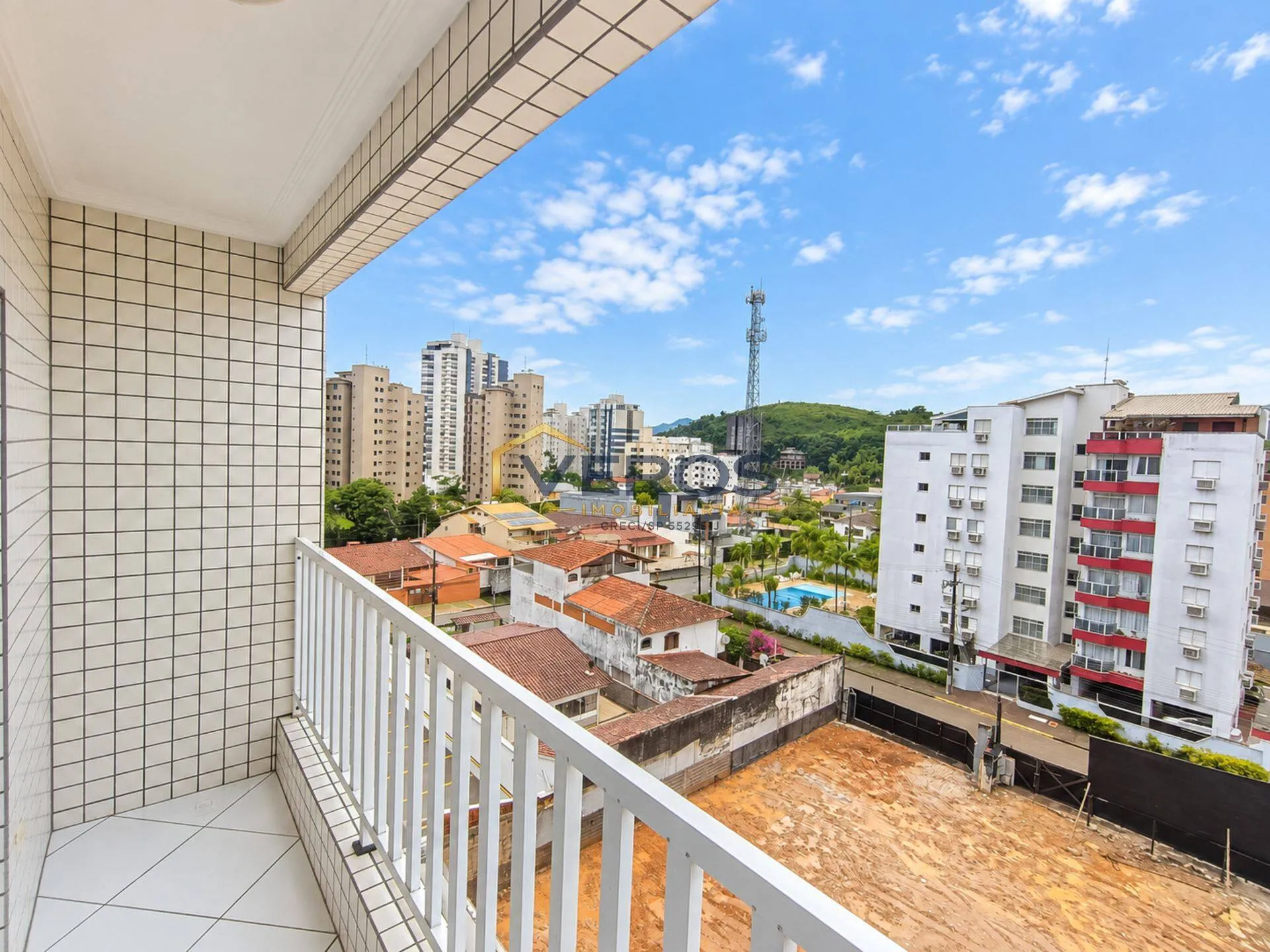 Imagem Apartamento com 2 quartos a venda 150m da praia Martim de Sá em Caraguá
