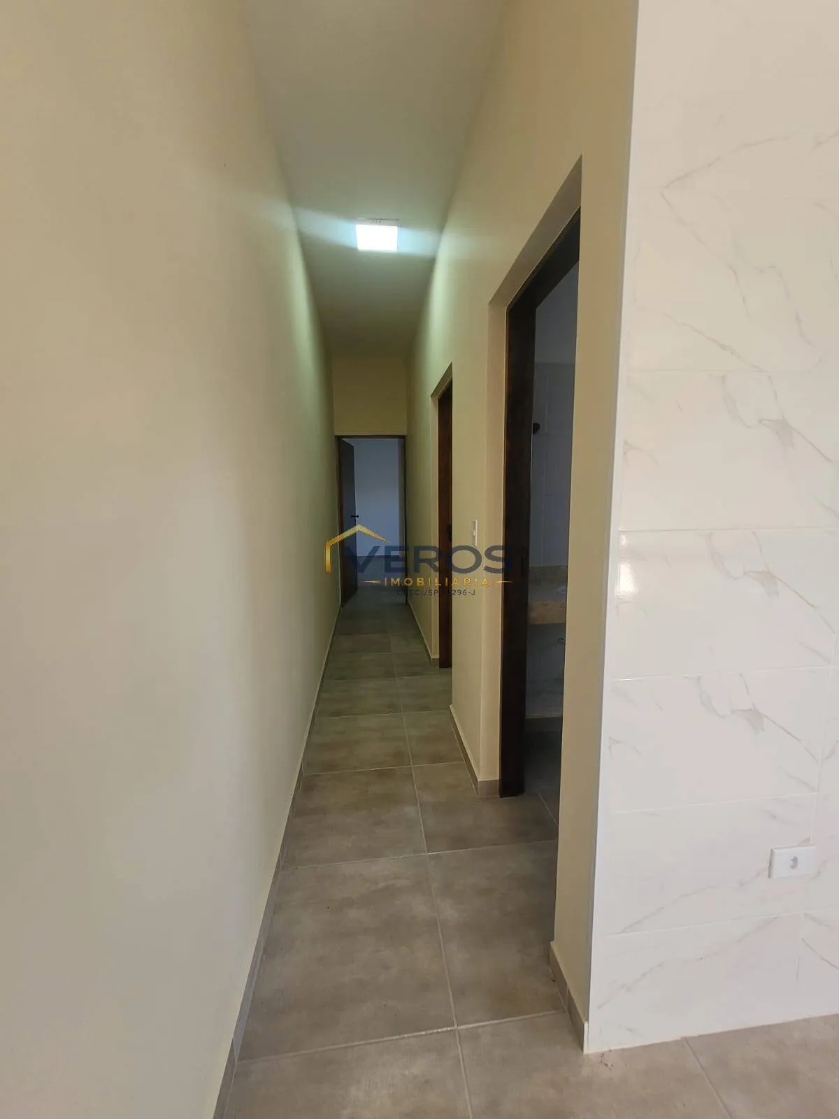 Imagem Casa térrea nova a venda no Balneário dos Golfinhos em Caraguatatuba