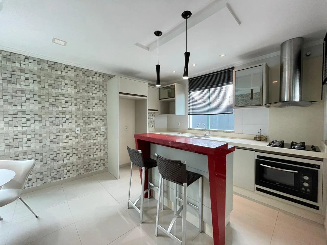 Imagem Casa à venda com 124m2 por R$ 970.000,00