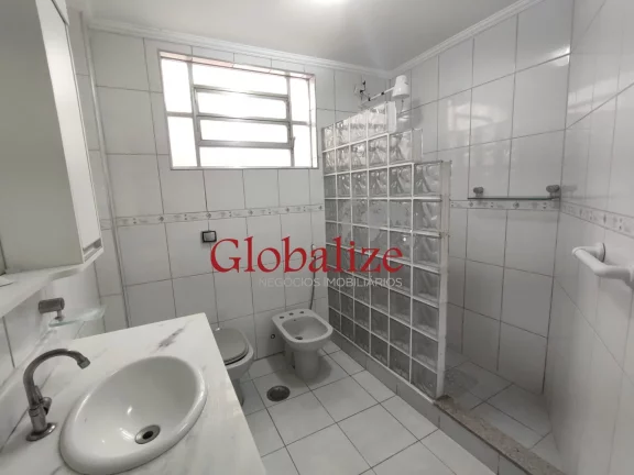 Imagem BELISSIMA CASA COM PISCINA NO BAIRRO DO EMBARÉ, 3DORMITÓRIOS, 1 SUÍTE, GARAGEM PARA 3 CARROS. VALOR R$1.200.000,00