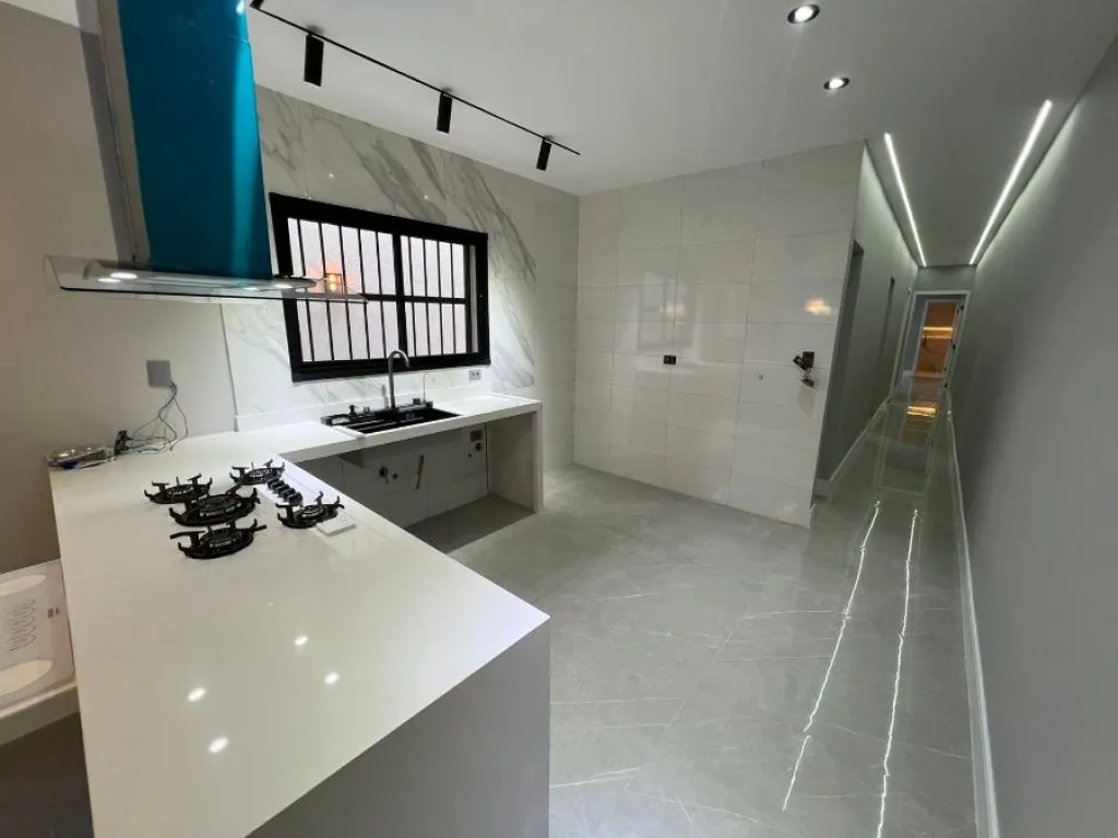 Imagem CASA COM 175,00 m² - AVIAÇÃO - PRAIA GRANDE SP