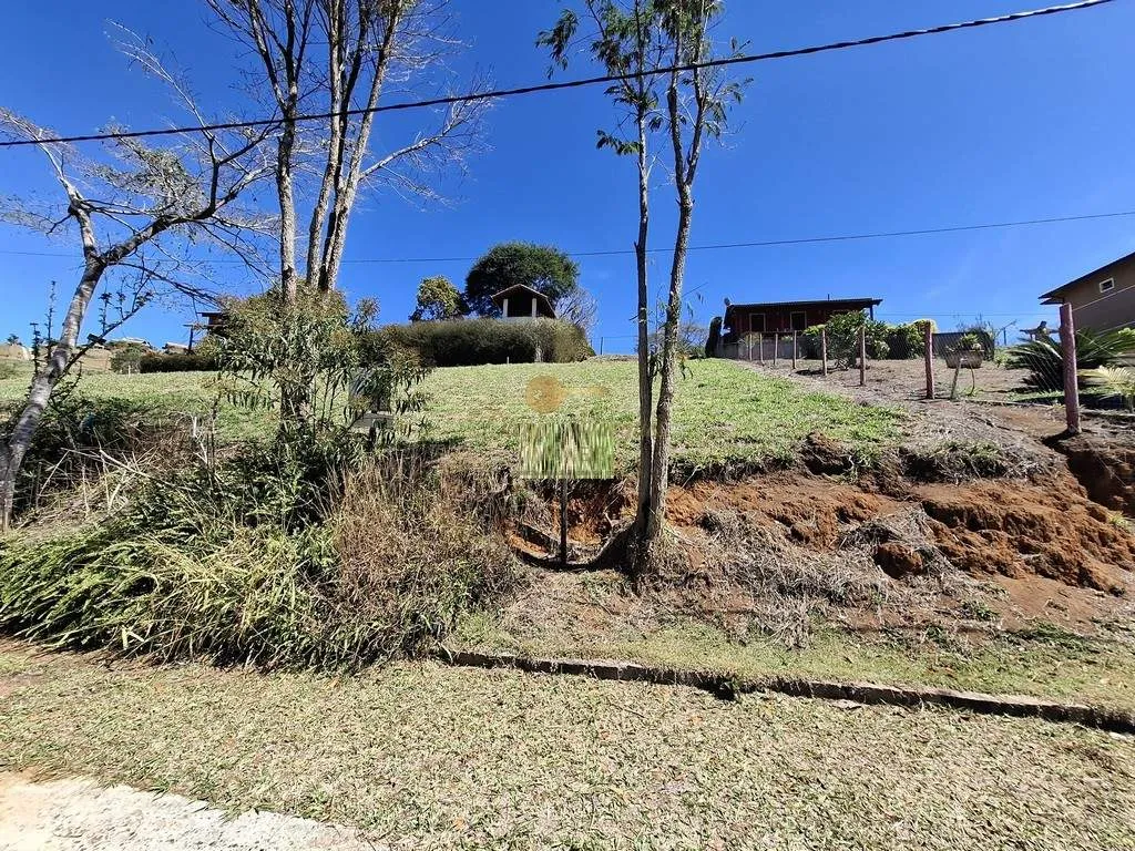 Foto do imóvel Terreno em Condomínio para Venda em Teresópolis / RJ em Estrada Alegria