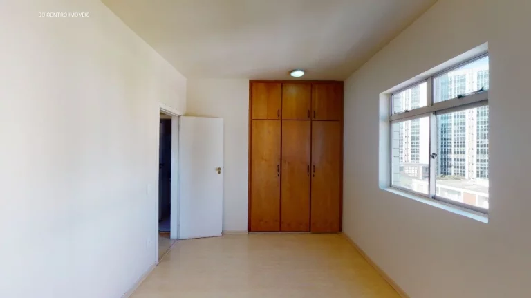 Imagem Ótimo apartamento à venda no bairro Funcionários, com 2 dormitórios, banheiro social, vaga de ga...