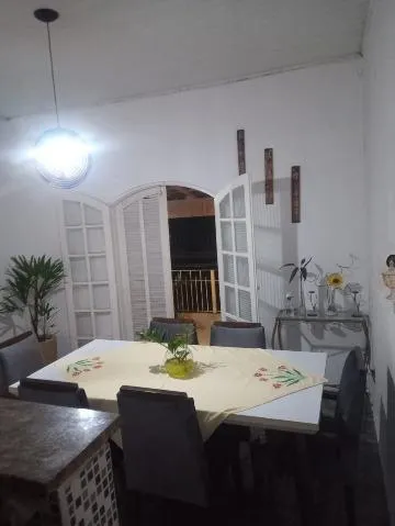 Imagem VENDA DE CASA NO JD. HELENA, EM SÃO PAULO/SP, 125m², com 6 dorm, 3 suítes, sala de estar, cozinha, área gourmet, garagem p/ 2 autos. CONSULTE-NOS.
