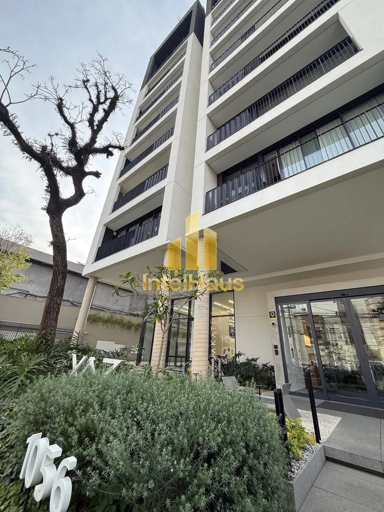 Imagem Apartamento à venda no Batel, em localização privilegiada na Avenida Vicente Machado, próximo a ...