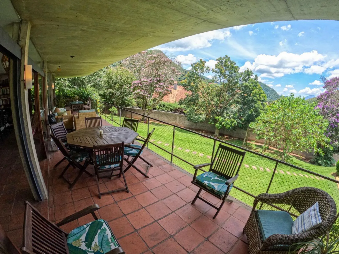 Imagem Casa para Venda em Petrópolis / RJ no bairro Araras