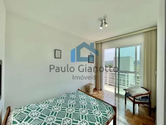 Imagem Casa de Luxo è Venda no Golf Village Granja Viana