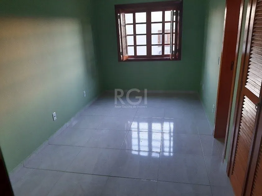 Imagem Sobrado para Venda - 100.45m², 2 dormitórios, sendo 2 suites, 1 vaga - Guarujá
