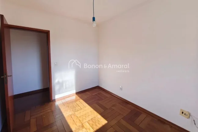 Imagem Localizado no bairro São Bernardo, em Campinas, este apartamento é uma excelente opção para quem...
