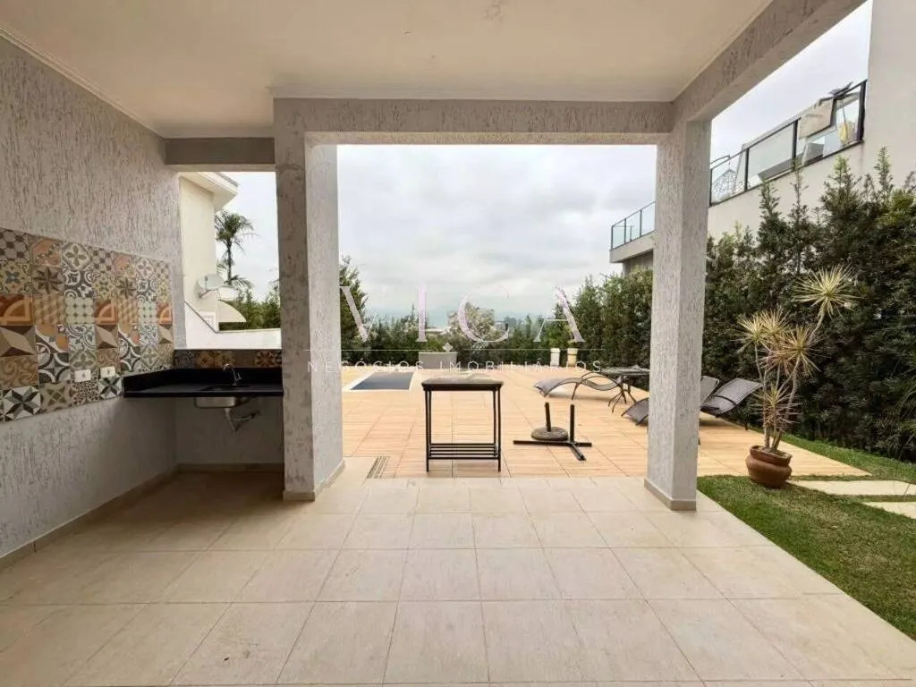 Imagem Valville 1| Casa 3 suítes, vista reserva, espaço gourmet - R$ 12.900,00 mês