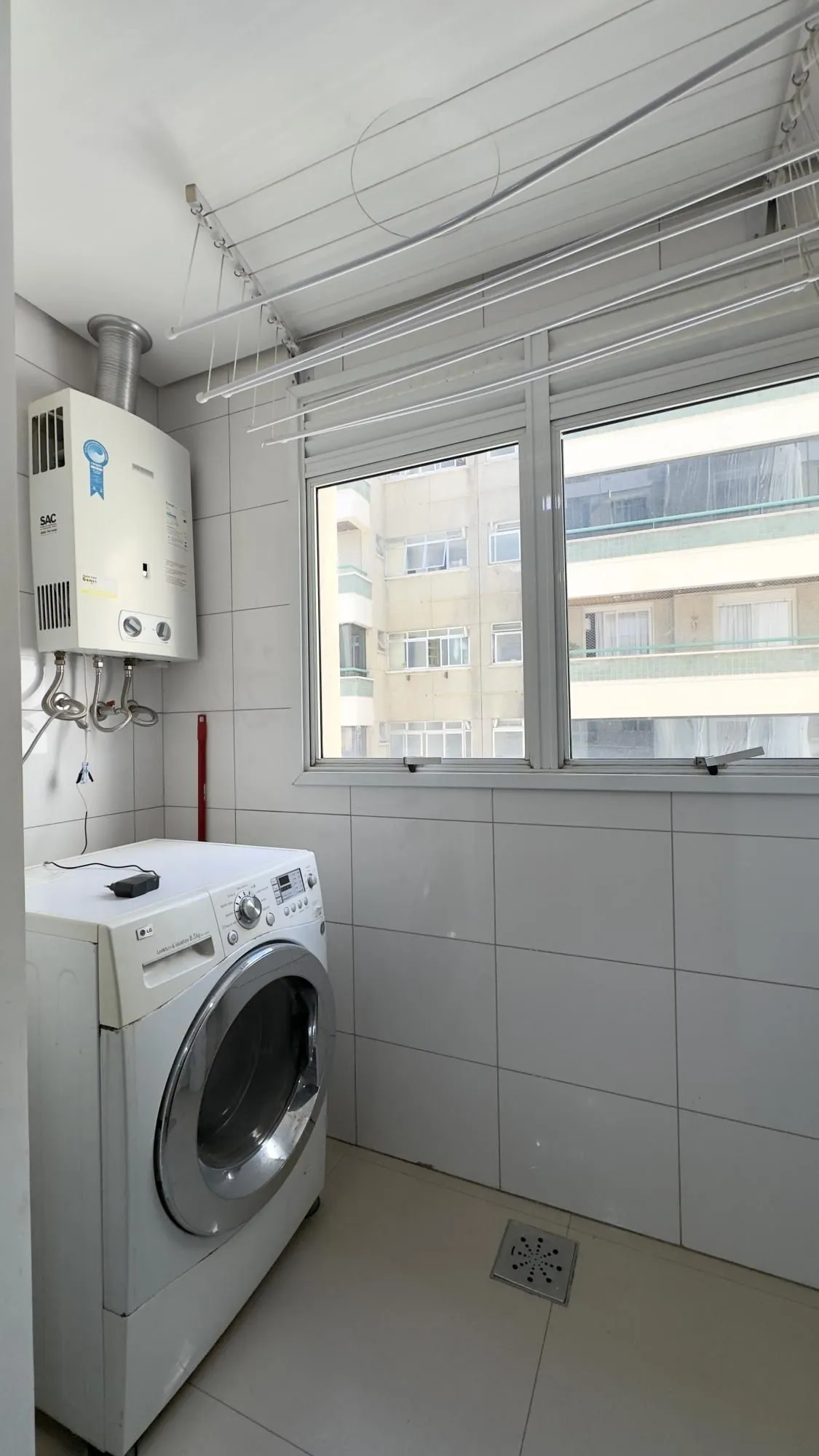 Imagem APARTAMENTO 2 DORMITÓRIOS, SENDO 1 SUÍTE COM VAGA DE GARAGEM NO BAIRRO SANTANA