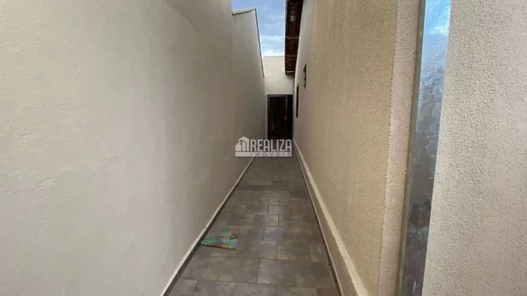 Imagem Casa à venda no bairro Conjunto Cássio Rezende em Uberaba