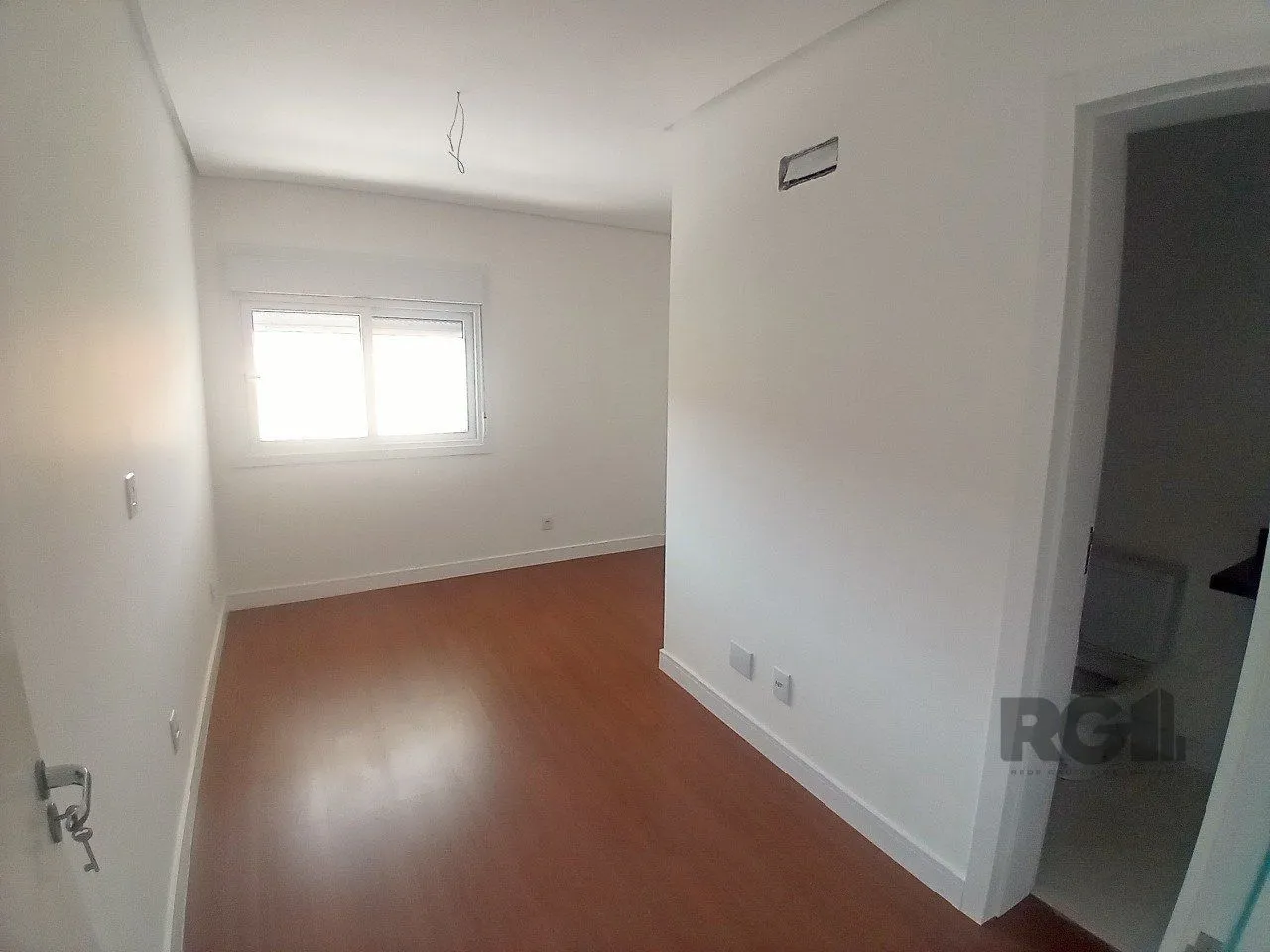 Imagem Casa 3 dormitórios, 2 suítes, 2 vagas, no bairro Hípica, Porto Alegre/RS