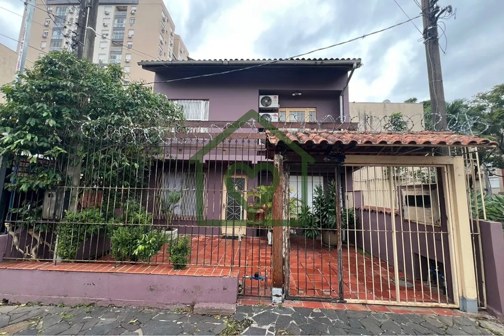 Imagem Descubra esta incrível oportunidade de adquirir sua nova casa em Porto Alegre, no charmoso bairro P...