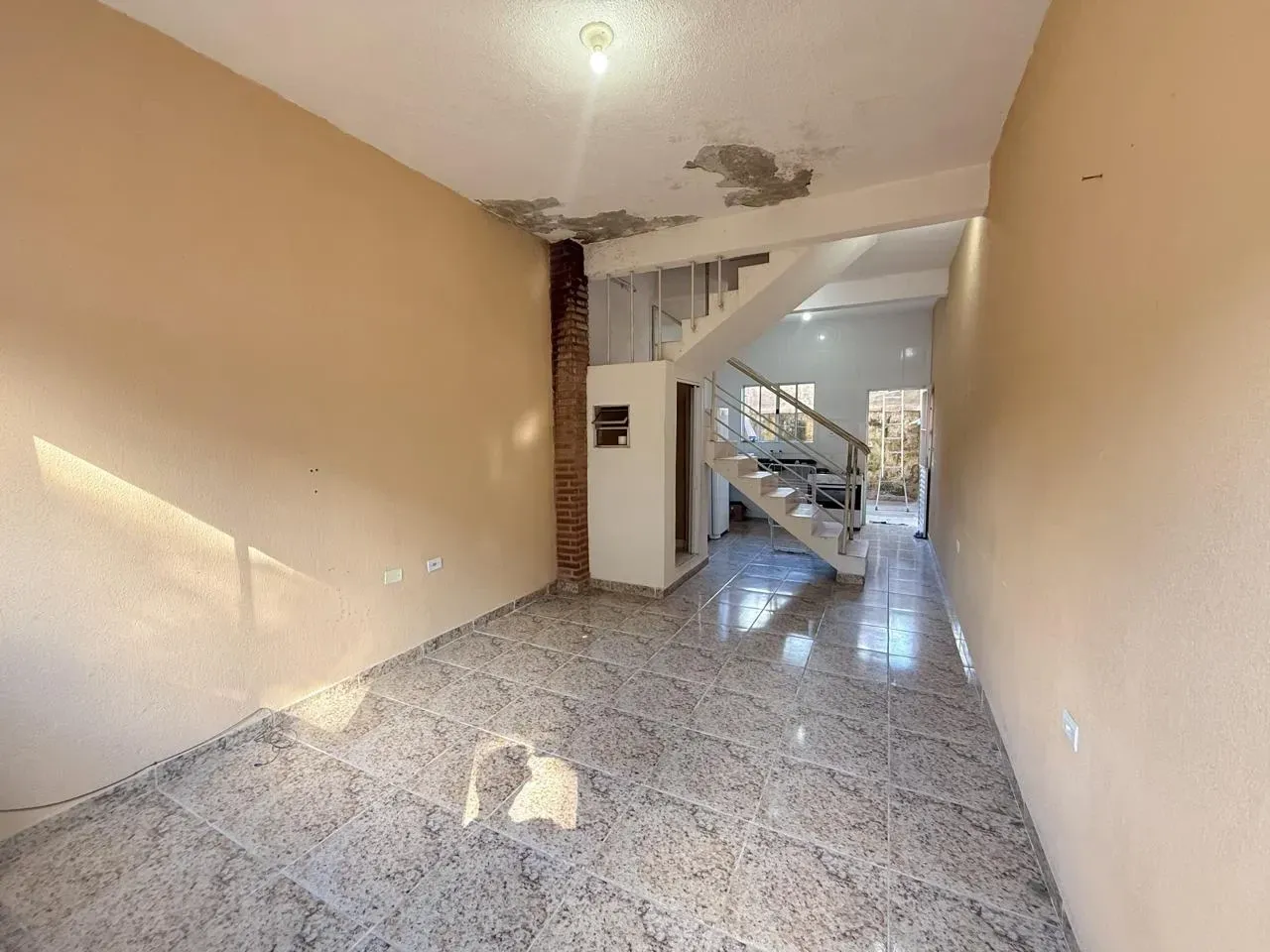 Imagem Casa com 2 Quartos à Venda, 70 m² em Plataforma - Mongaguá