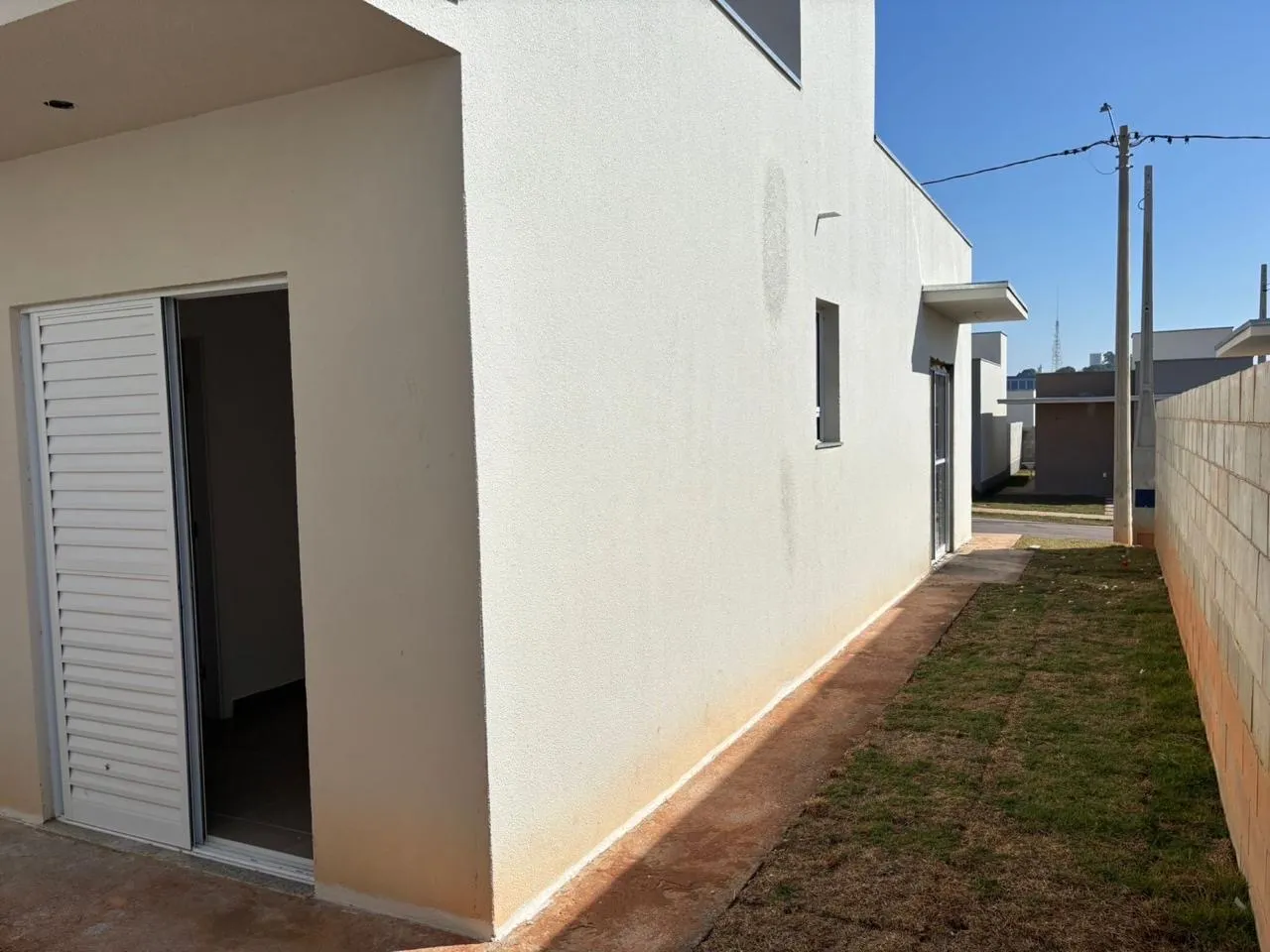 Imagem Casa em Condomínio no Alto da Boa Vista em Sorocaba-SP: 3 quartos, 1 suíte, 2 salas, 2 banheiros, 2 vagas, 68,95 m²!