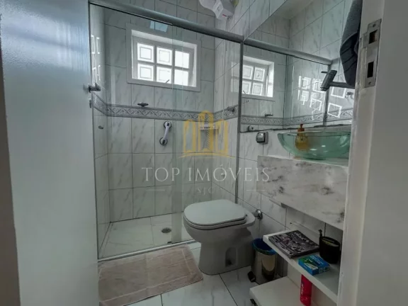 Imagem Casa Maravilhosa no Condomínio Portal da Serra – 5 Dormitórios | 2 Suítes | Ampla e Sofisticada! Se você procura espaço, conforto e segurança em um só lugar, essa é a casa perfeita para sua família!